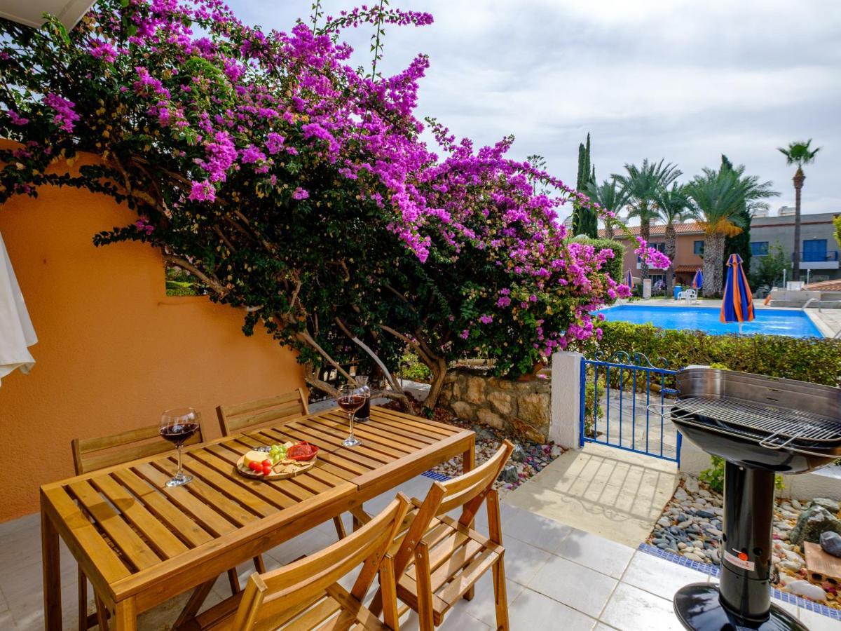Villa Nephele-Stylish 2Bd Townhouse In Kato Paphos Esterno foto